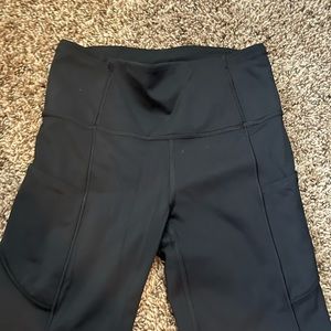 Black lululemon biker shorts size small